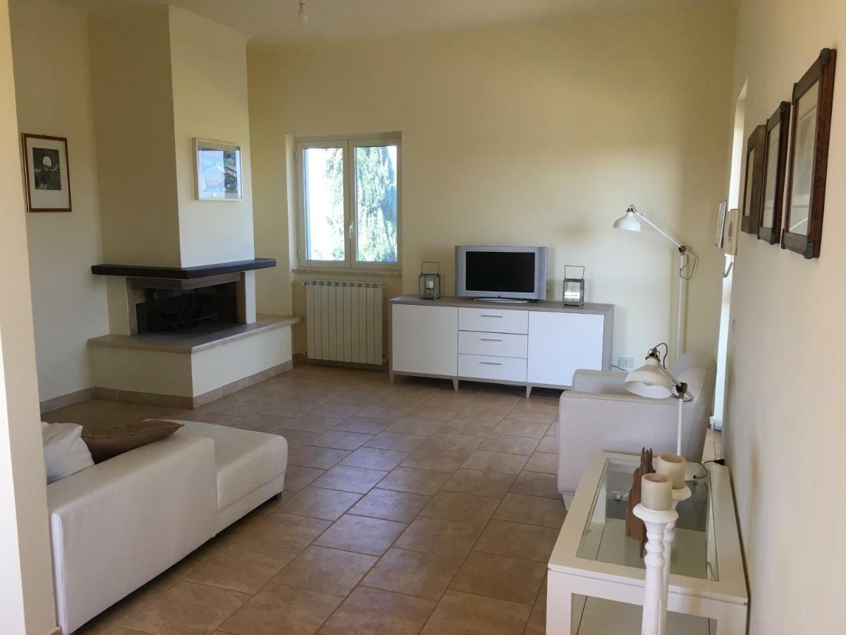 Villa Olga タルクイーニア エクステリア 写真